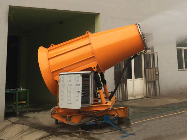 100米風送式霧炮機